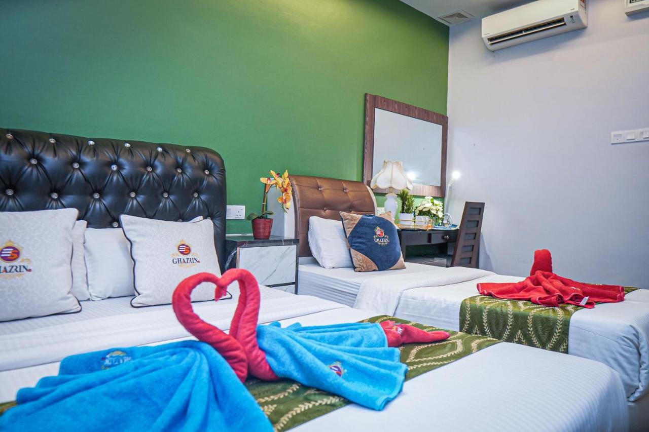 Ghazrins Desaru Hotel Пенгеранг Екстериор снимка