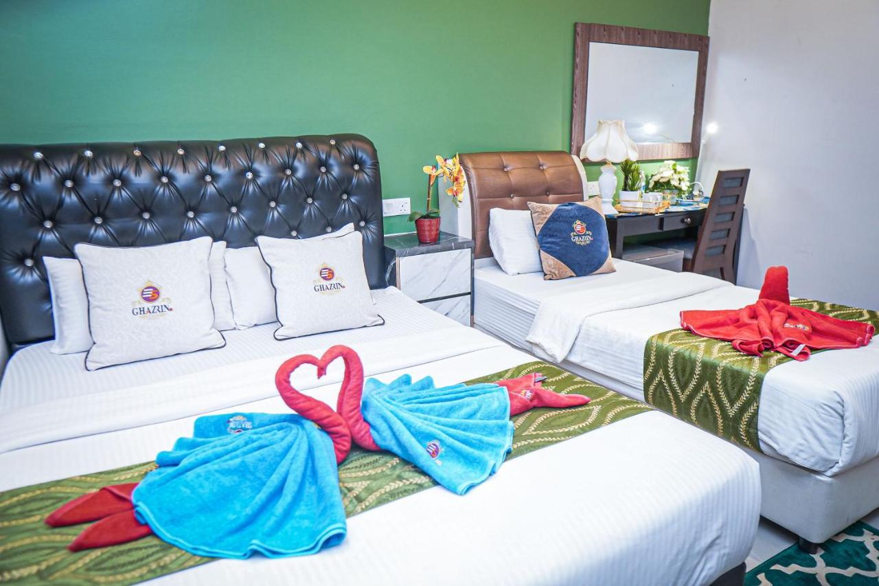 Ghazrins Desaru Hotel Пенгеранг Екстериор снимка