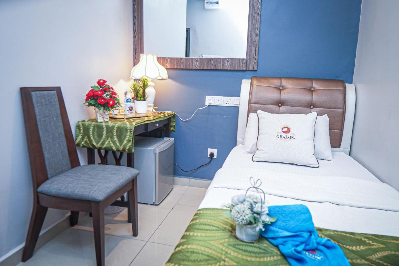 Ghazrins Desaru Hotel Пенгеранг Екстериор снимка
