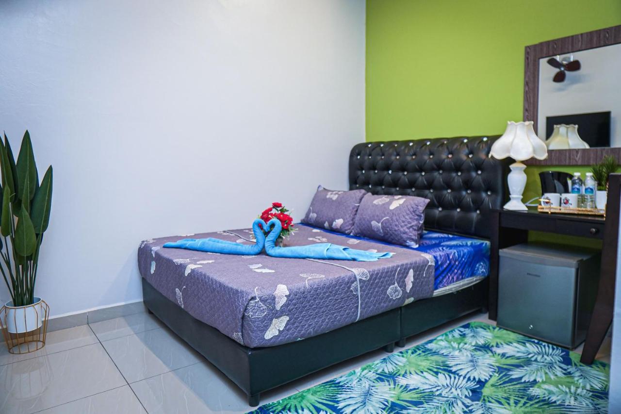 Ghazrins Desaru Hotel Пенгеранг Екстериор снимка