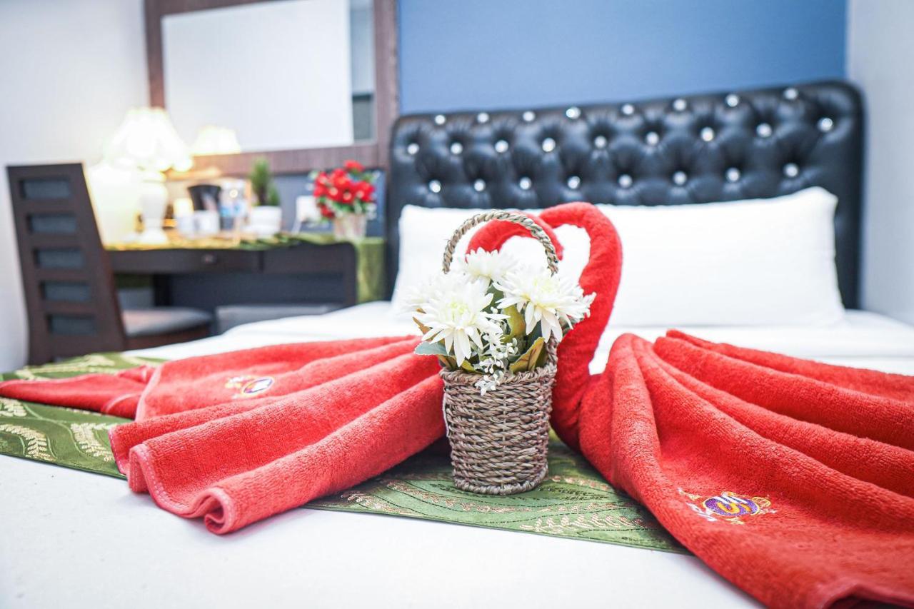 Ghazrins Desaru Hotel Пенгеранг Екстериор снимка
