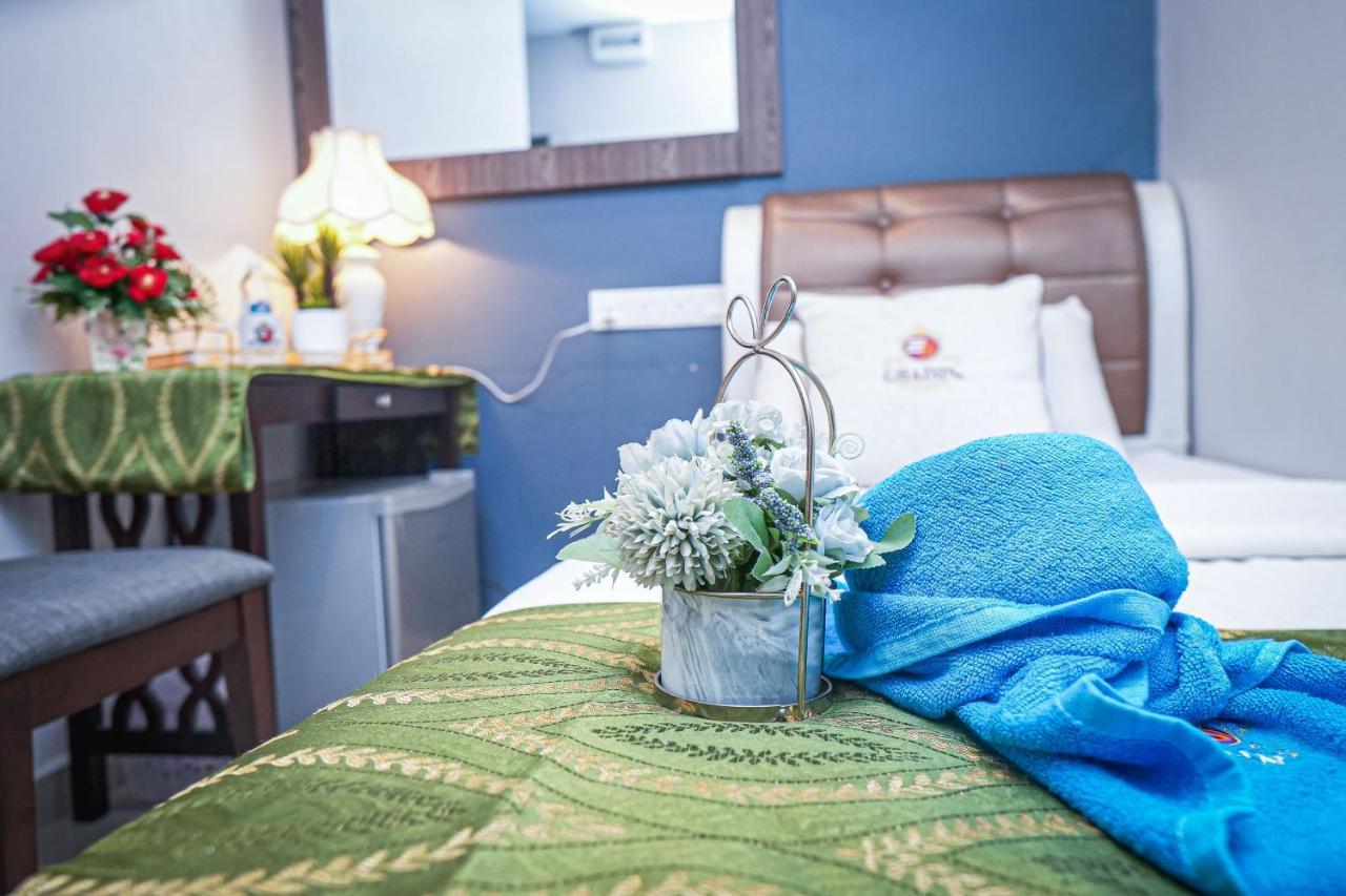 Ghazrins Desaru Hotel Пенгеранг Екстериор снимка