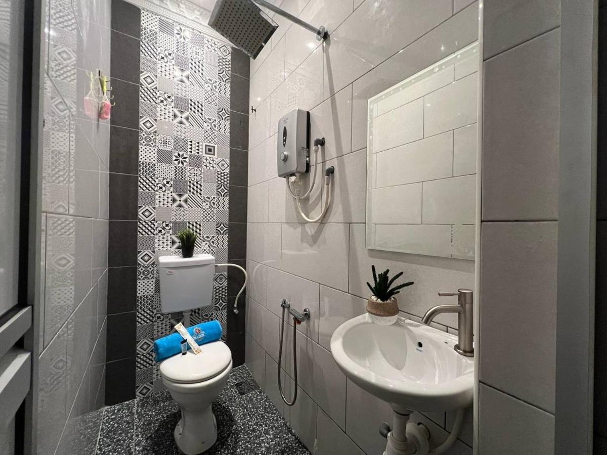 Ghazrins Desaru Hotel Пенгеранг Екстериор снимка