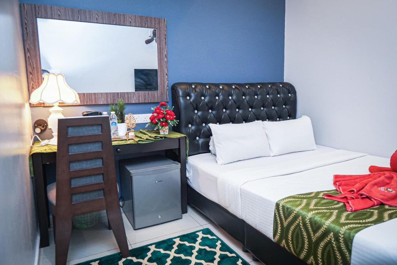 Ghazrins Desaru Hotel Пенгеранг Екстериор снимка