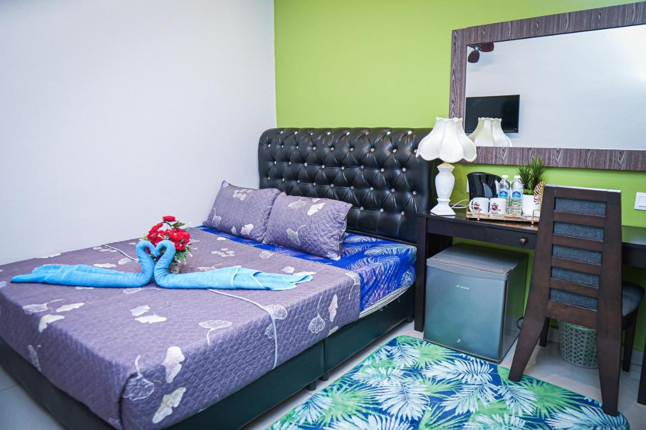 Ghazrins Desaru Hotel Пенгеранг Екстериор снимка